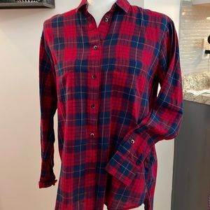 Red plaid button shirt x small